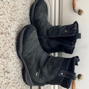 Winter boots